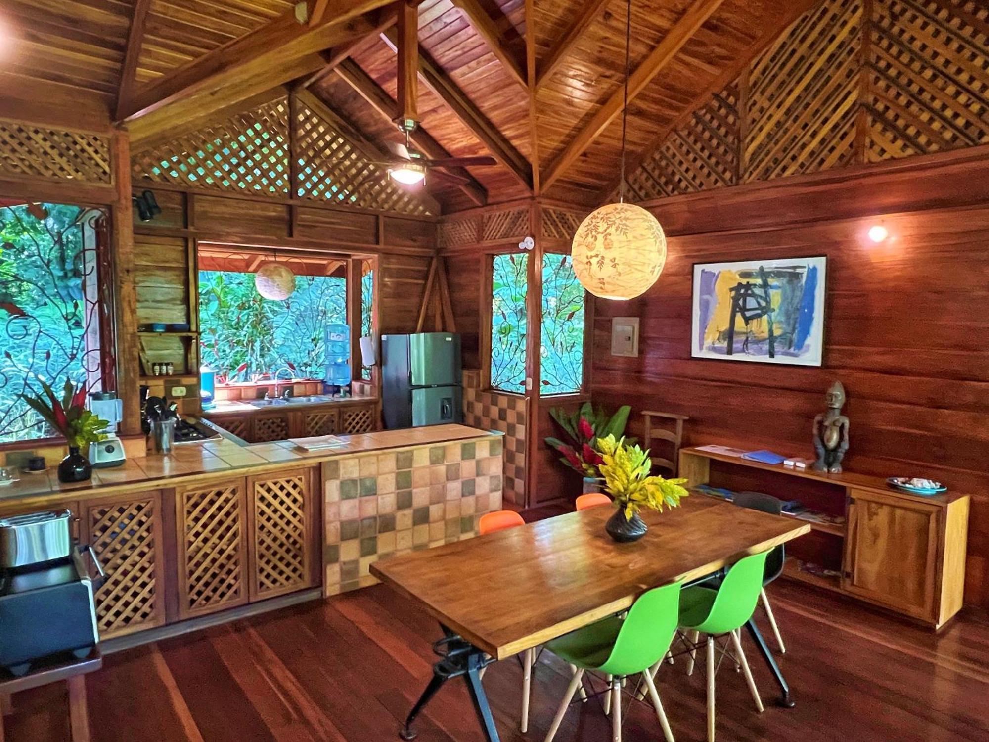 Geckoes Villa