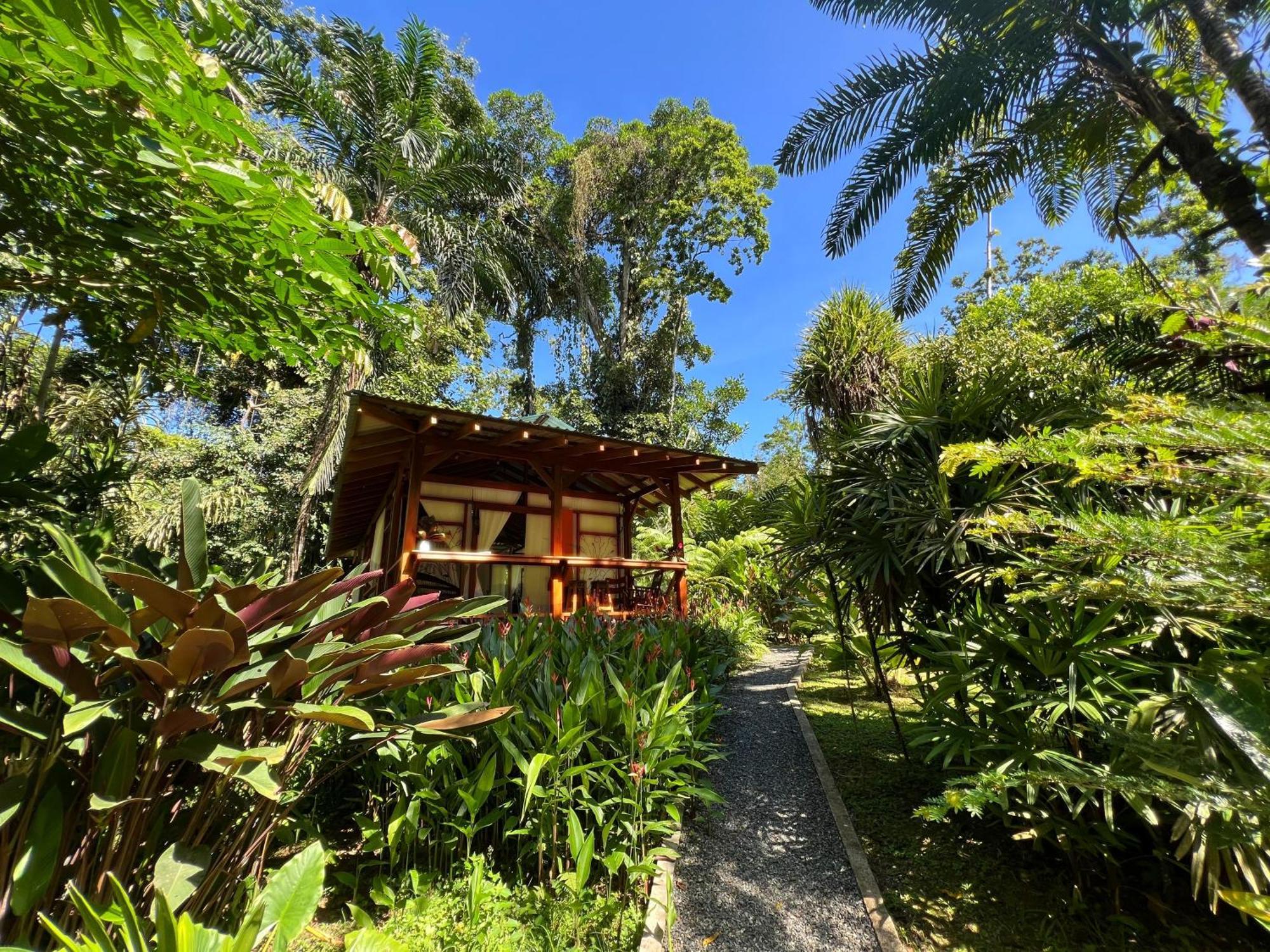 Geckoes Villa